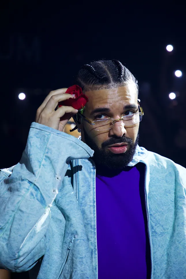 Drake IAAB Tour 4 nights at Forum