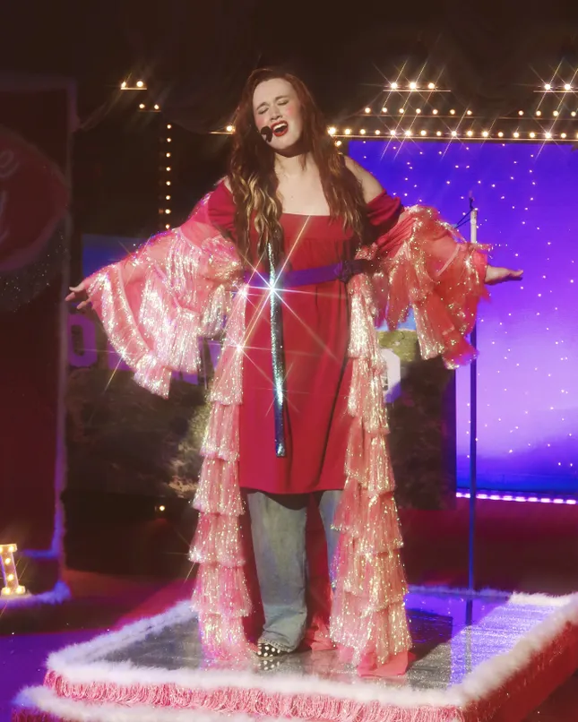 Eli One Woman Show 📸 Photographed by Sam Klegerman