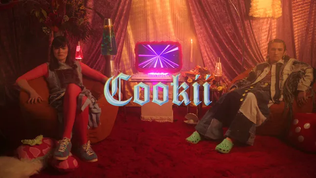 Cookii - Party Girl music video