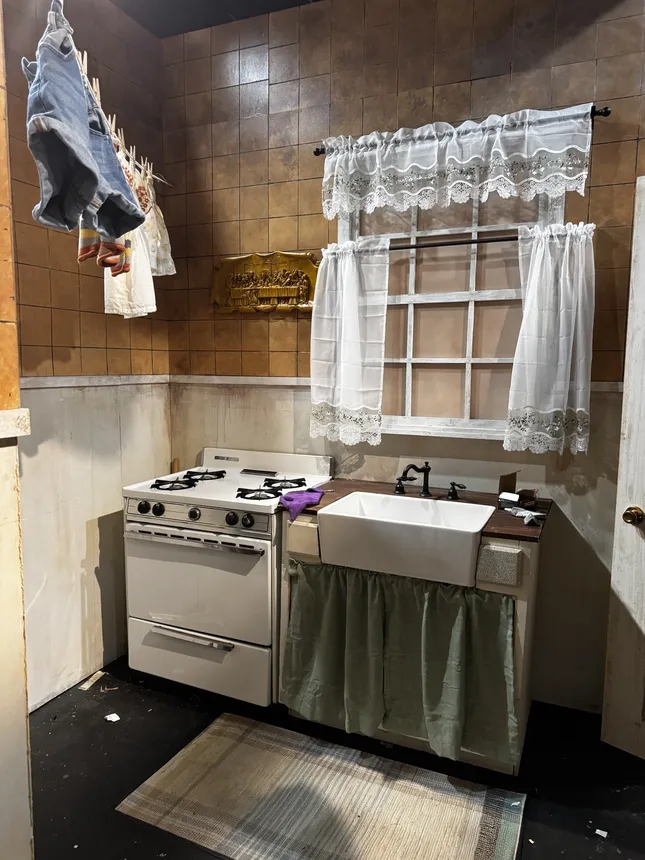 The Conjuring Universe Maze @ Six Flags