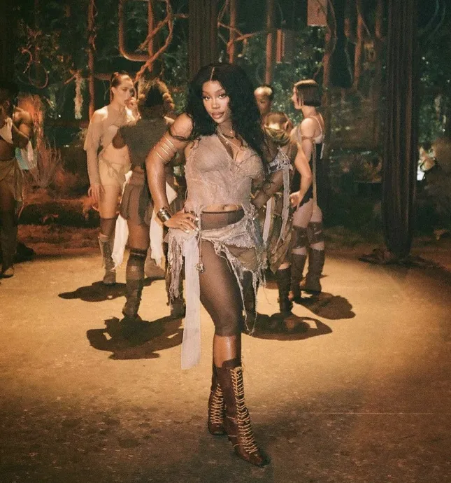 SZA X GRAMMYHOUSE