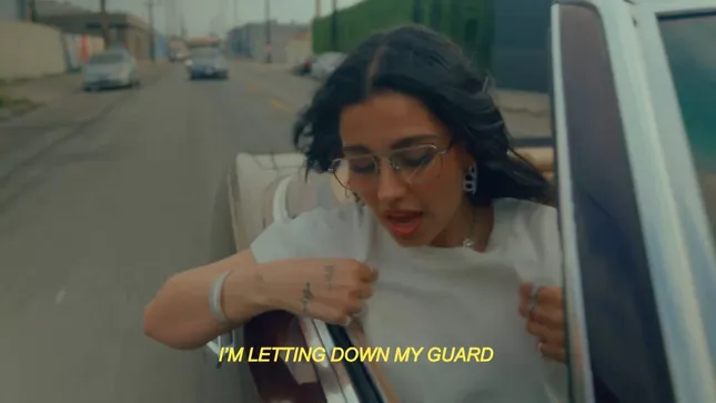 Sofia Camara - Girls like you (lyrics video)