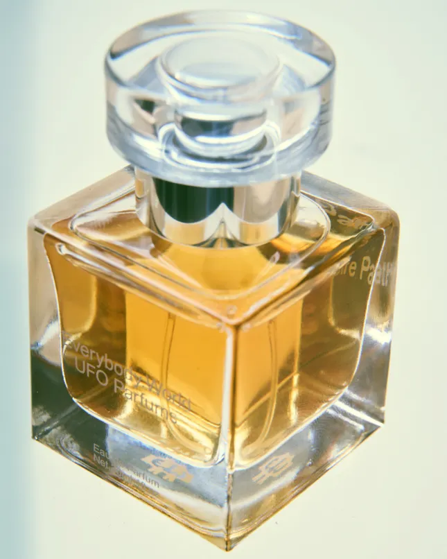 Everybody.World - Parfum Campaign