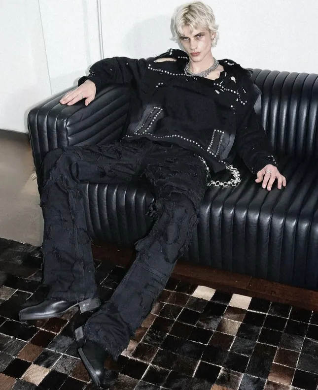 Who Decides War Campaign