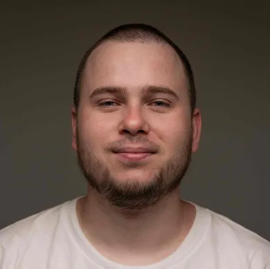 YL  Avatar