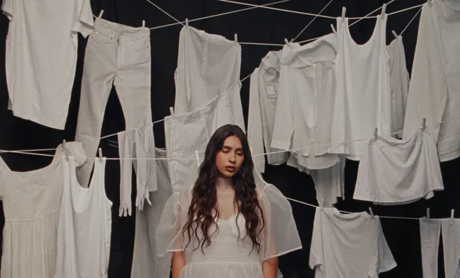 Alessia Cara - (Isn’t It) Obvious