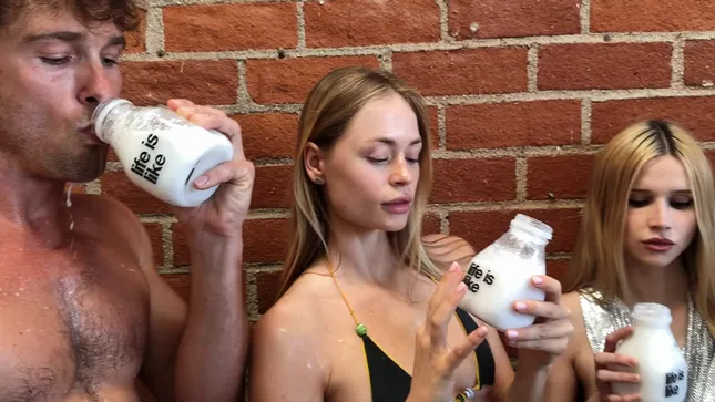 LIFE IS LIKE : MILK CAMPAIGN