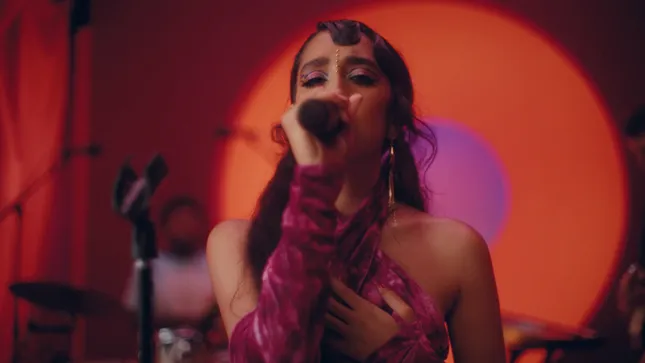 Billboard - Raveena Aurora "Mystery" Live Performance