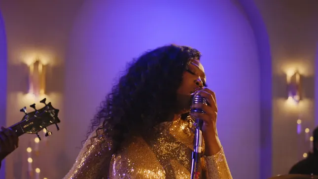 Alexia Jayy - Rent Free (Official Music Video)