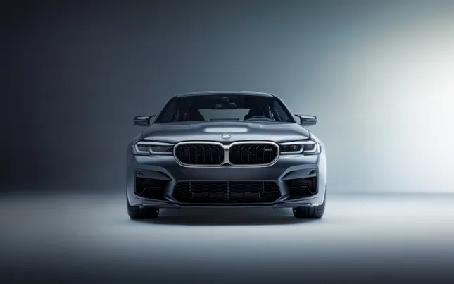 2023 BMW M5