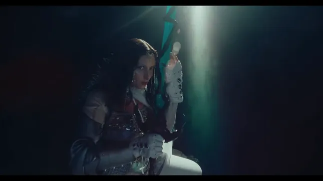 Au/Ra - CRACK! (Official Music Video)