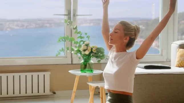 Revlon / Commercial