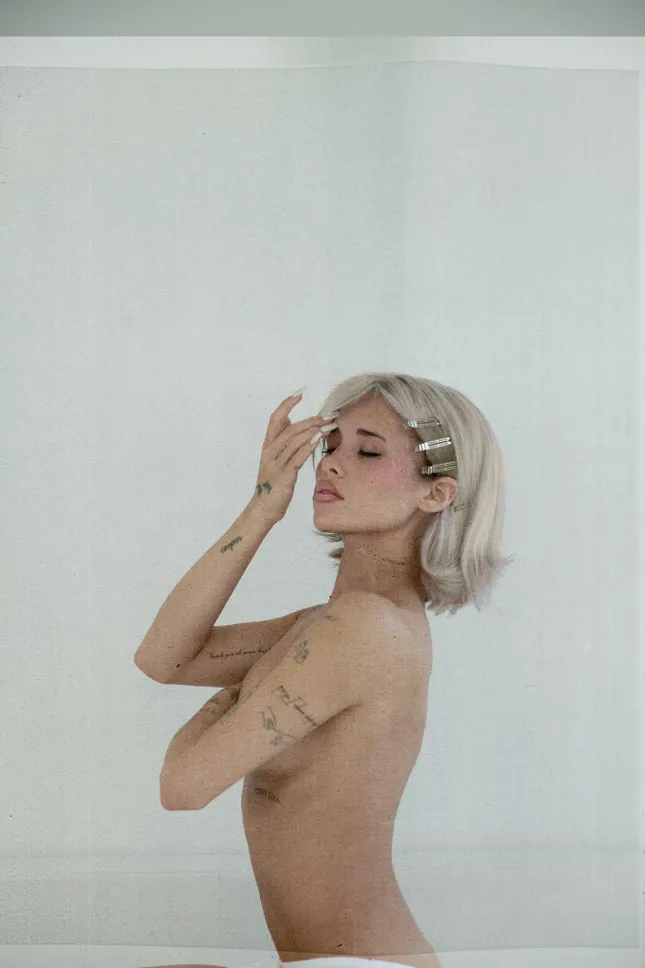 Nessa Barrett “Lie” Press Photos