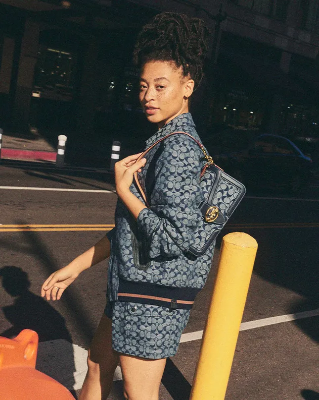 Coach campaign