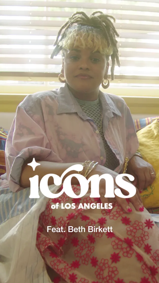 Nike SNKRS - Icons of LA