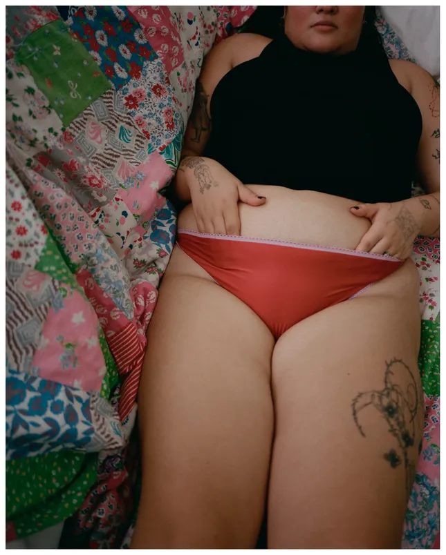 Siren Basics ft Sasha Gordon