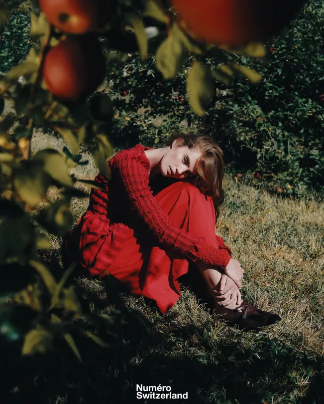 Apple Loop // Numero Switzerland