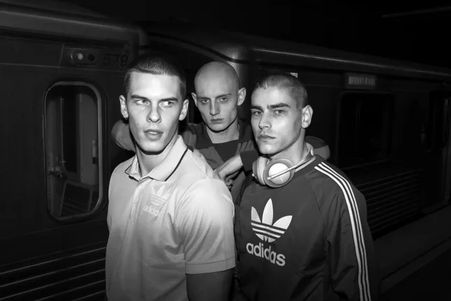 Schön! Magazine, Silent Stations