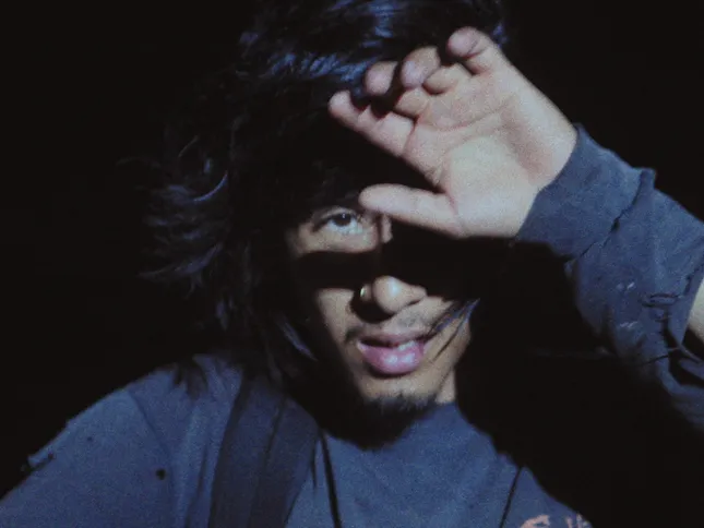 Saloma (Tierra En Movimiento) - Bryan Santi