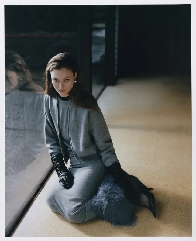 Revolve / SRG Atelier / Agata Serge / 2025