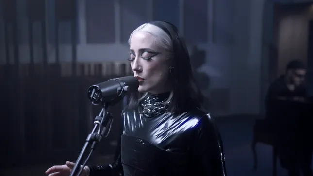 HAYLA - LIVE AT RAK STUDIOS