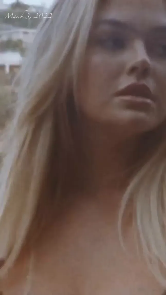 Anna Noel / Super 8