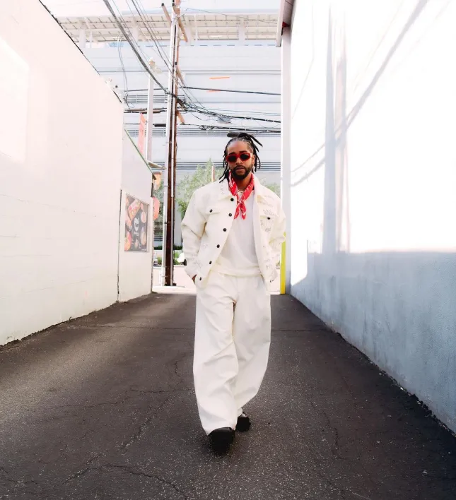 Celebrity Editorials.             .    (Omarion)(Woody McClain)