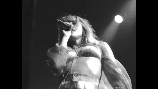 Suki Waterhouse - Fall Tour