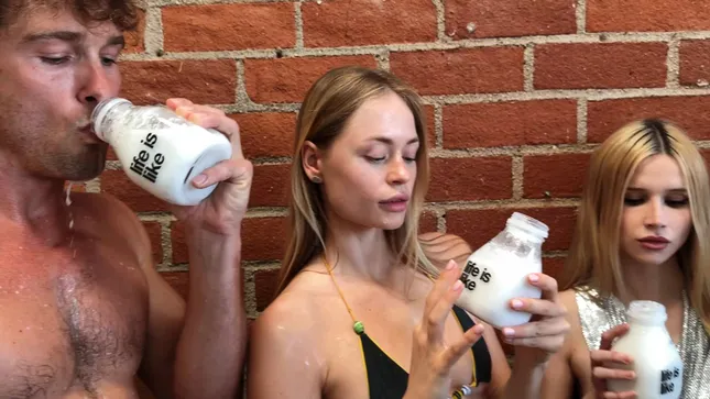 LIFE IS LIKE : MILK CAMPAIGN