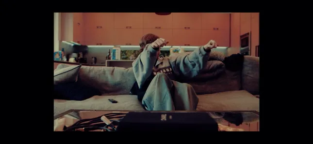 Throw my cup up - Koi