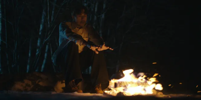 Carl: Cries Under the Stars Music Video