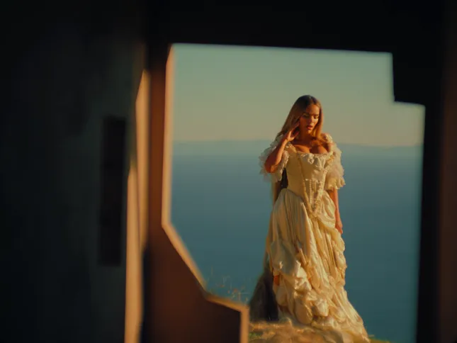 Tainy ft. Karol G - “Unica”