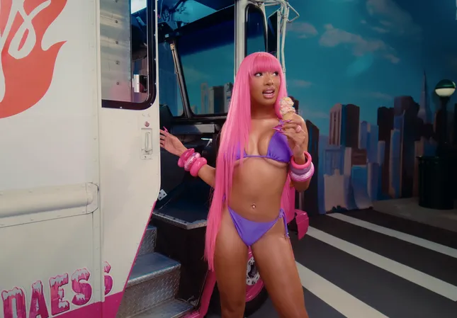 Megan Thee Stallion - Hot Girl Summer