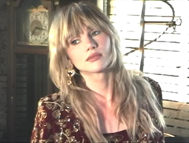 Back in Love - Suki Waterhouse VHS