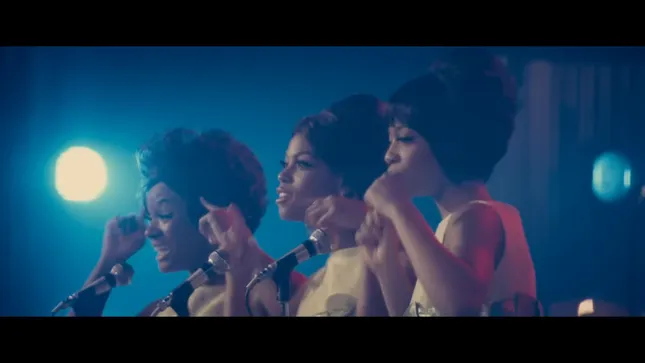 Jennifer Hudson Becomes Aretha Franklin
