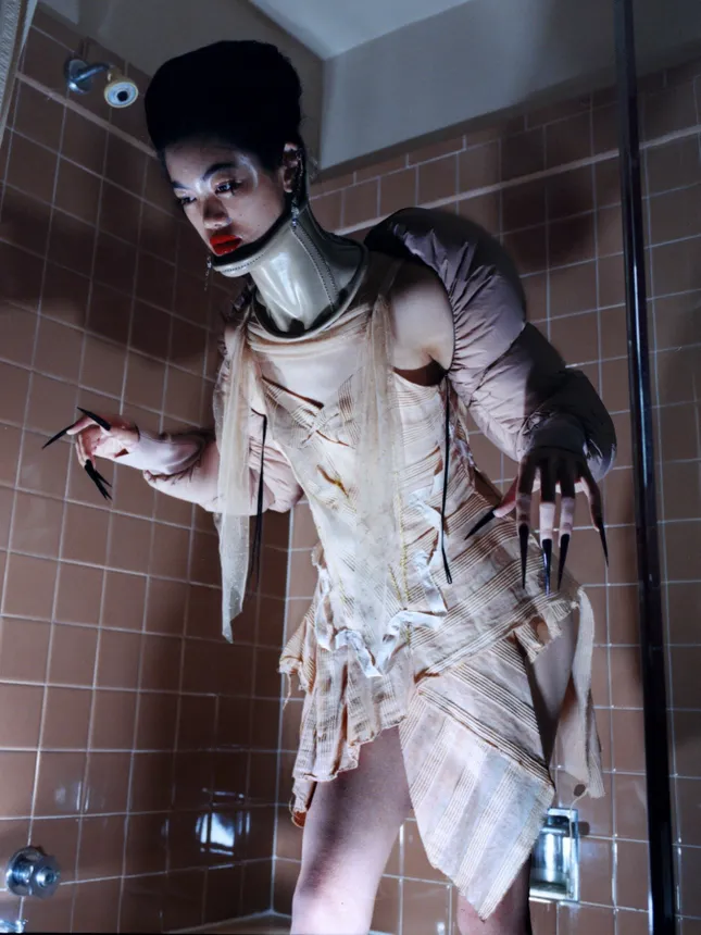 SHE WALKS AT NIGHT x TEETH MAG