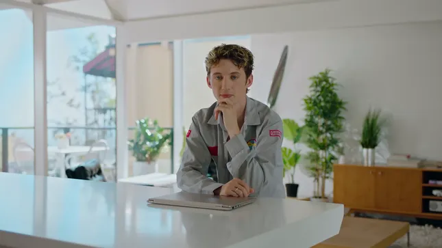 UMG | Lenovo x Troye Sivan