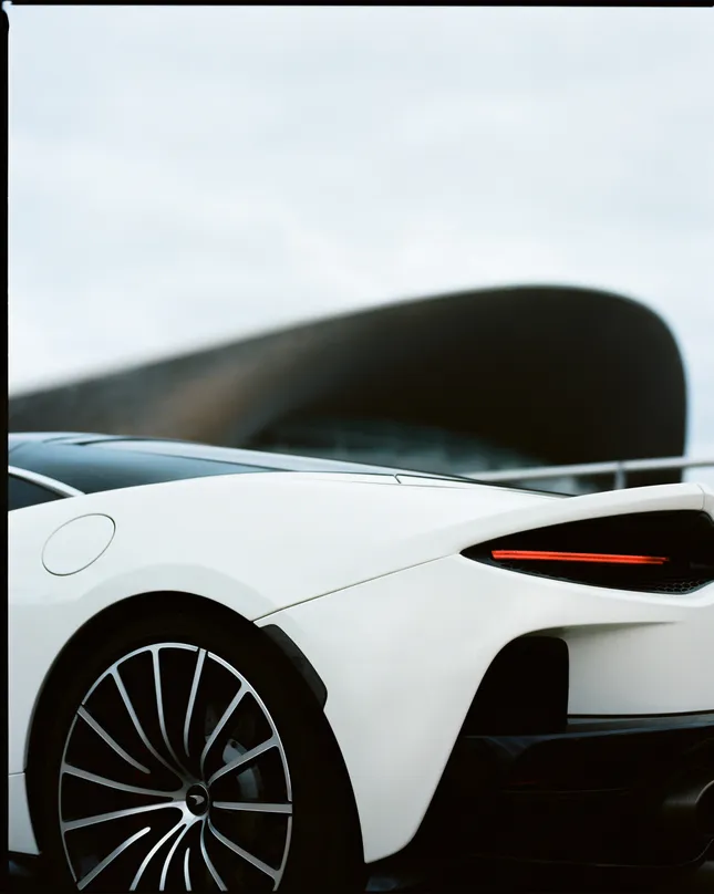 MCLAREN AUTOMOTIVE X ZAHA HADID