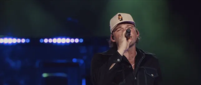 Love Somebody (Live from Neyland Stadium) - Morgan Wallen