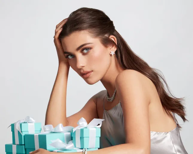 Tiffany Holiday with Amelie Zilber