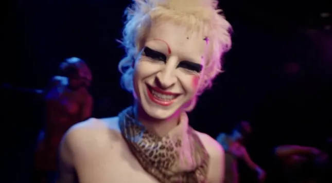 “PLASTIC” MV / Billionaires