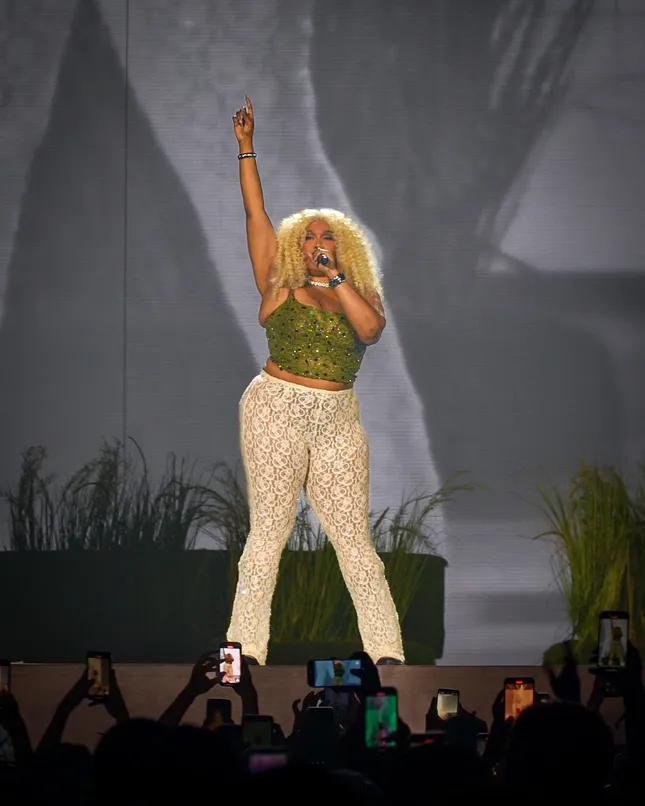 Lizzo x Sza - GNX Tour Paris