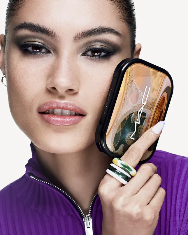 MAC Cosmetics: Connect In Color