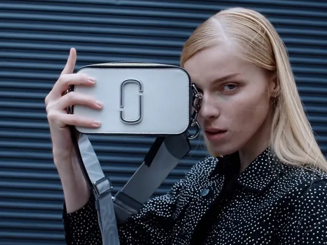 MARC JACOBS | ESSENTIALS