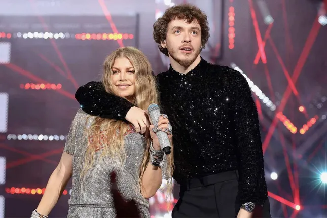 Jack Harlow & Fergie: MTV VMAs “First Class”