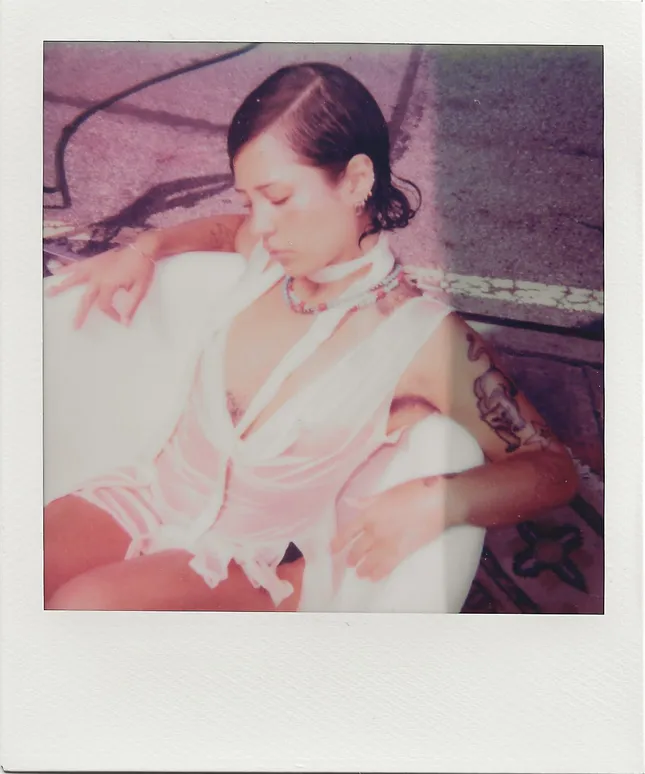 Sophia Wilson & Iza El Nems x Jolie