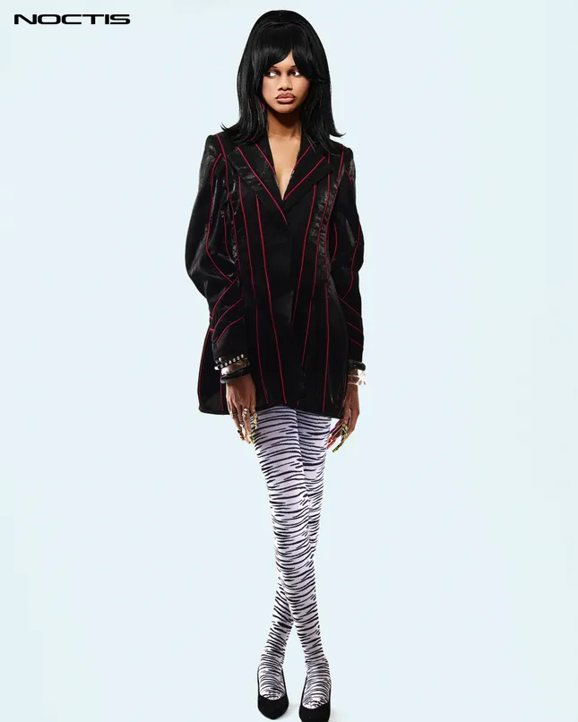 'VIVE' for Noctis Magazine