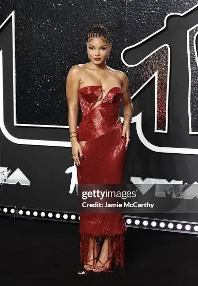 Halle Bailey X VMAS