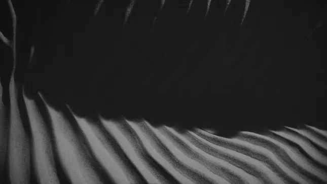 EMIRATI KHANJAR / COMMERCIAL