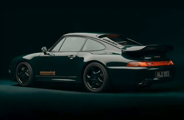 Aimé Leon Dore / Porsche 993 Turbo